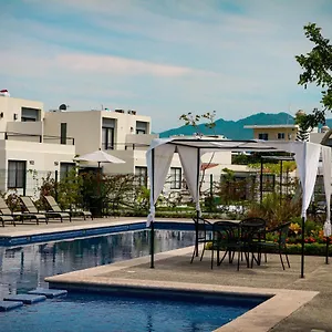 Homestay Casa Mayawell Las Juntas